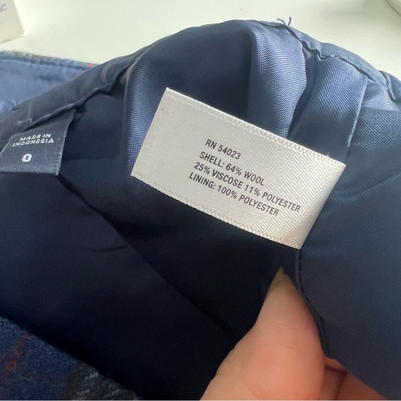 GAP Blue and Gray Plaid Mini Skirt - Picture 6 of 6